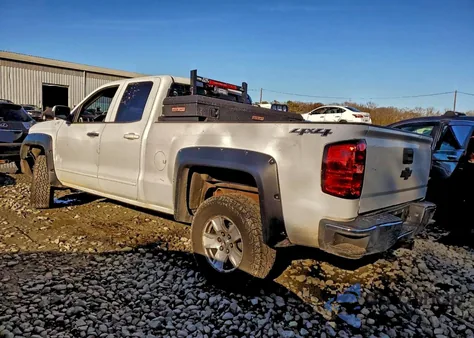 2015 Chevrolet Silverado K1500 Lt z USA, uszkodzony, nr VIN 1GCVKREC6FZ209044